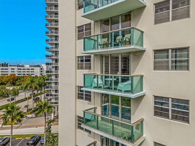 3801 S Ocean Dr 7V, Hollywood, FL 33019