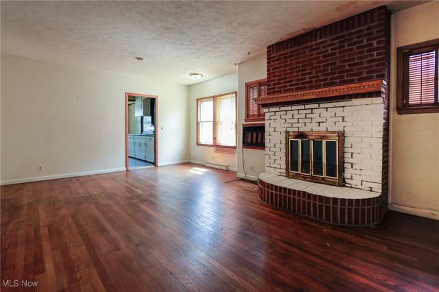 1126 18th Street NE, Canton, OH 44705