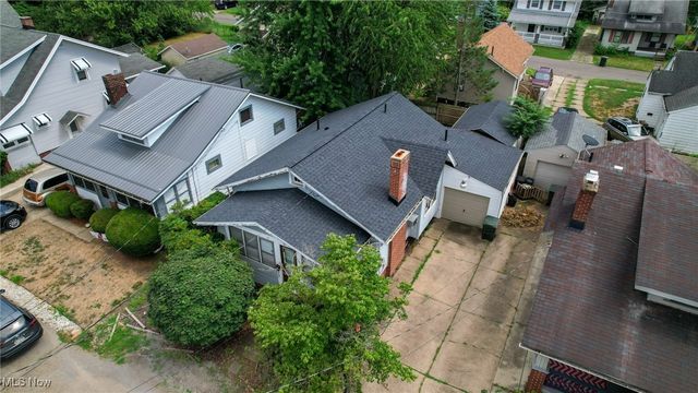 1126 18th Street NE, Canton, OH 44705