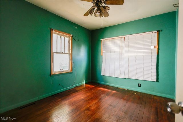 1126 18th Street NE, Canton, OH 44705