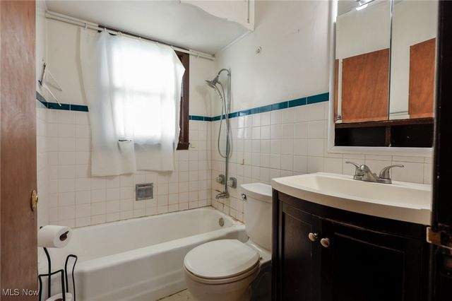 1126 18th Street NE, Canton, OH 44705