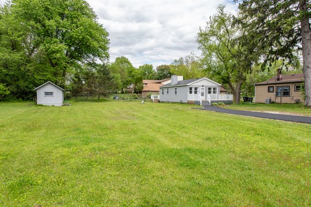 40525 N Marcus Street, Antioch, IL 60002