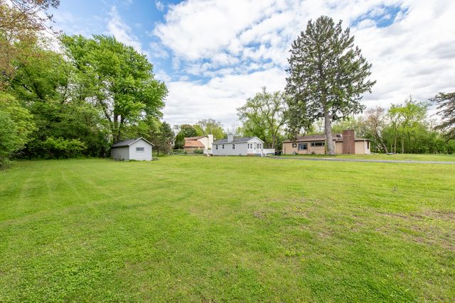 40525 N Marcus Street, Antioch, IL 60002