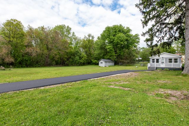 40525 N Marcus Street, Antioch, IL 60002