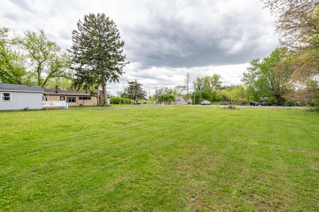 40525 N Marcus Street, Antioch, IL 60002