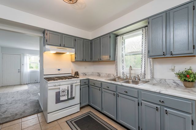 40525 N Marcus Street, Antioch, IL 60002