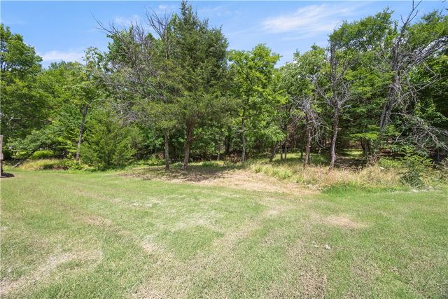 186 N Hawkstone Drive, Fayetteville, AR 72704