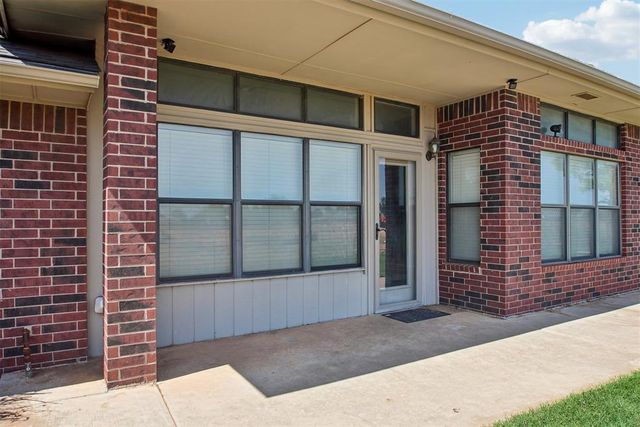 316 SE 33rd Street, Moore, OK 73160