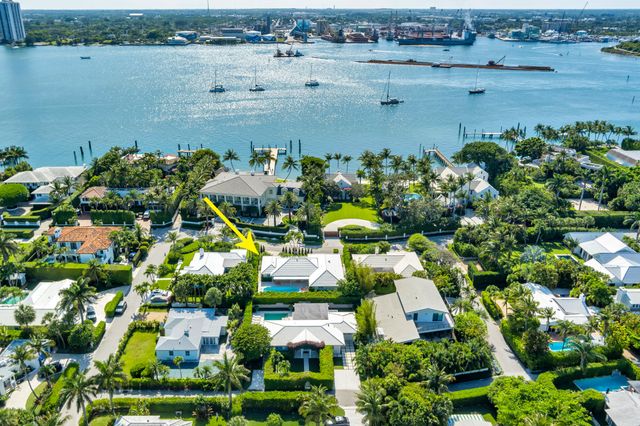 1465 N Lake Way, Palm Beach, FL 33480