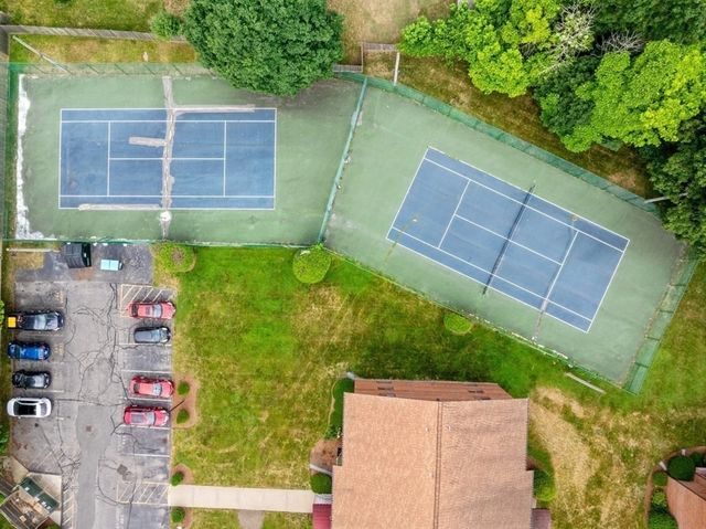 221 Oak St 4-15, Brockton, MA 02301