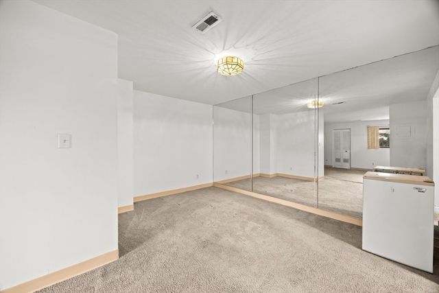 221 Oak St 4-15, Brockton, MA 02301