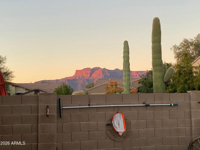 8177 S BULL DOG Court, Gold Canyon, AZ 85118
