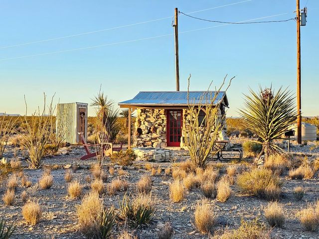 51256 Hwy 118, Terlingua, TX 79852