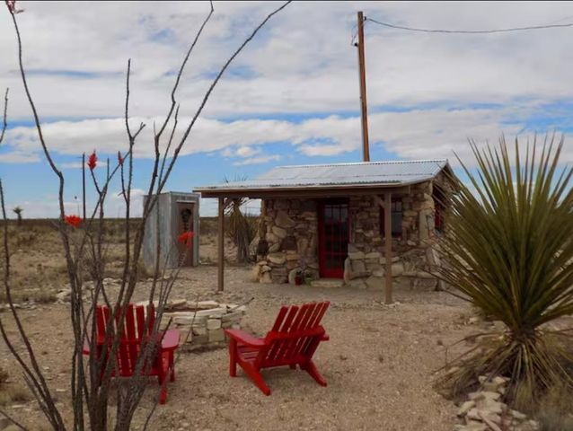 51256 Hwy 118, Terlingua, TX 79852