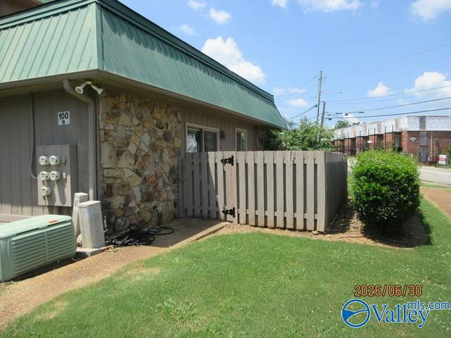 2225 Golf Road SW 113, Huntsville, AL 35802