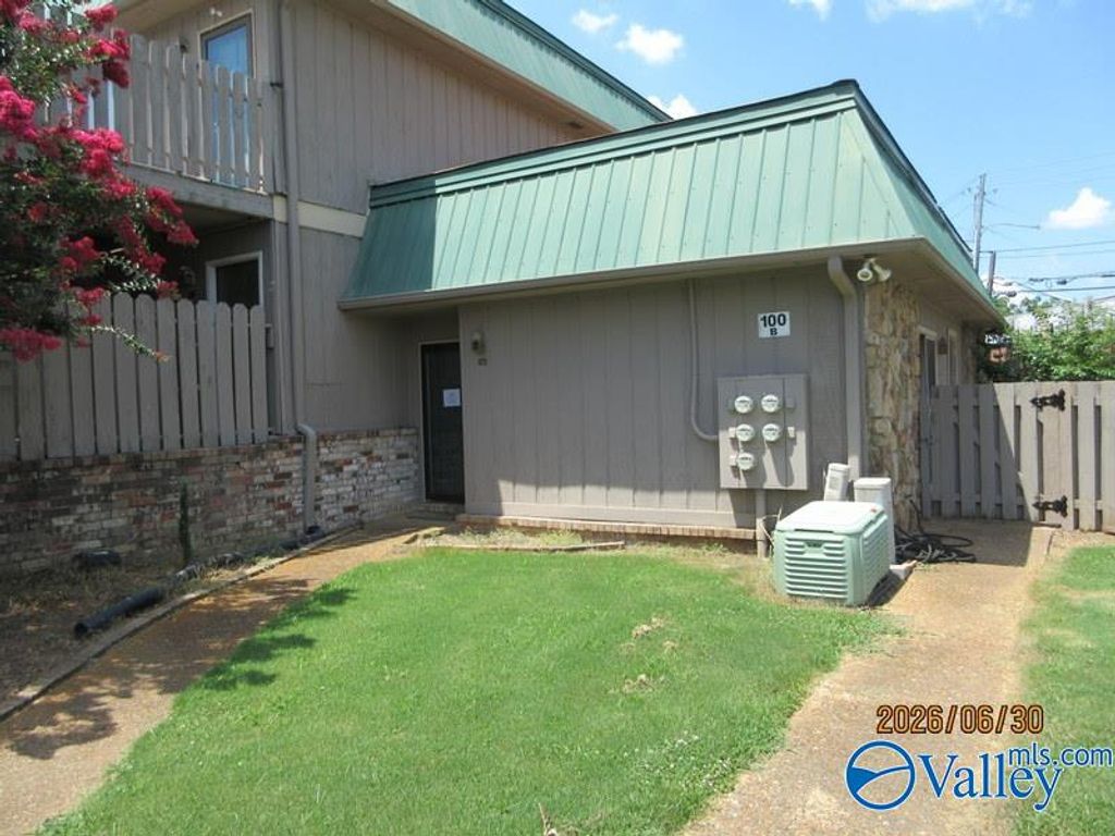 2225 Golf Road SW 113, Huntsville, AL 35802