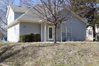 842 S Ozark Avenue, Joplin, MO 64801