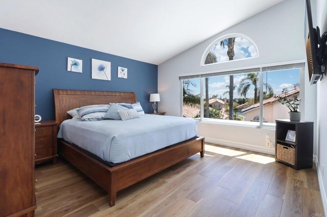 1789 Pinnacle Ct, Vista, CA 92081