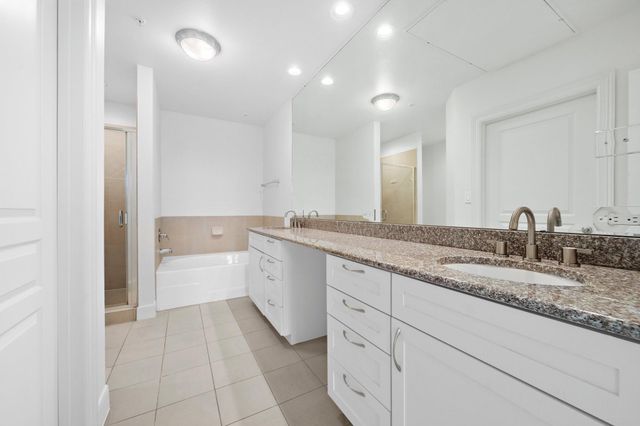 3333 Allen Parkway 801, Houston, TX 77019