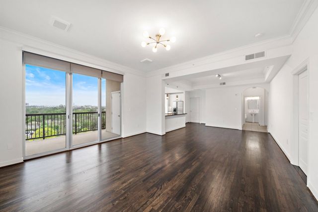 3333 Allen Parkway 801, Houston, TX 77019