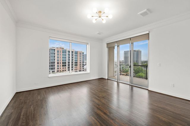 3333 Allen Parkway 801, Houston, TX 77019