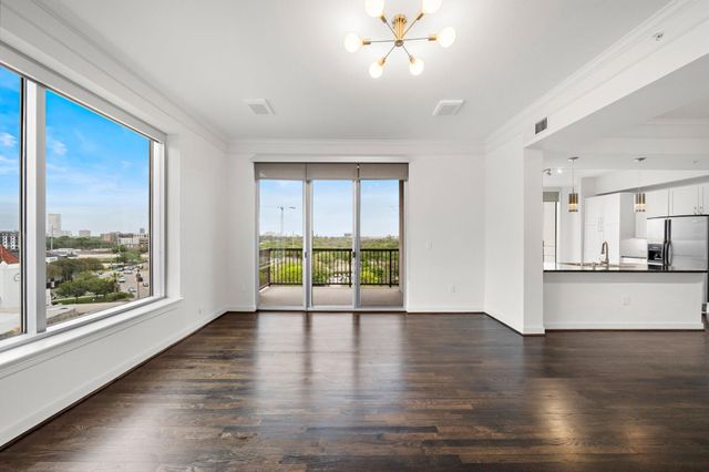 3333 Allen Parkway 801, Houston, TX 77019