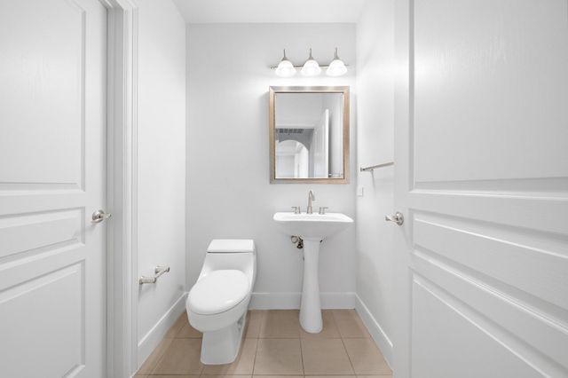 3333 Allen Parkway 801, Houston, TX 77019