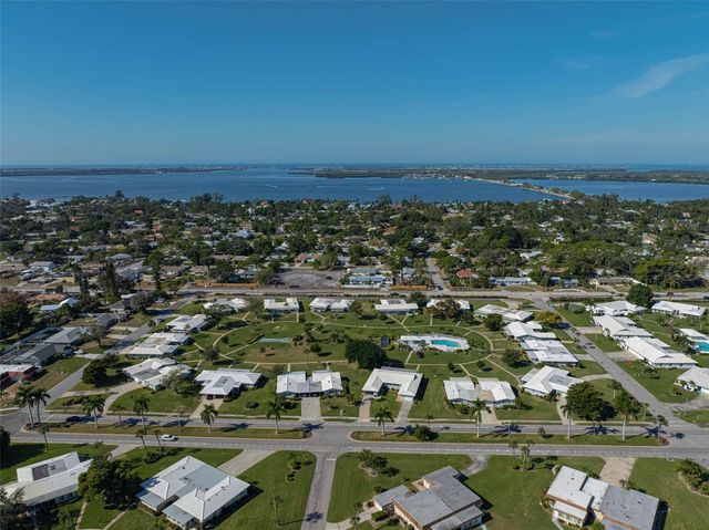 1009 75TH STREET PARKWAY W, Bradenton, FL 34209