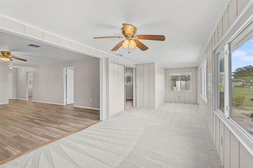 Image 25 of property listing at 1009 75TH STREET PARKWAY W, Bradenton, FL 34209