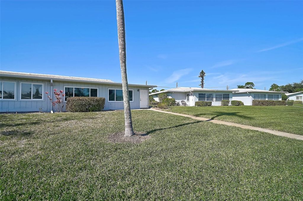 Image 30 of property listing at 1009 75TH STREET PARKWAY W, Bradenton, FL 34209