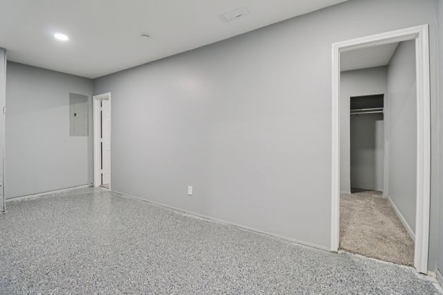 1004 Caliente Drive, Grand Prairie, TX 75051