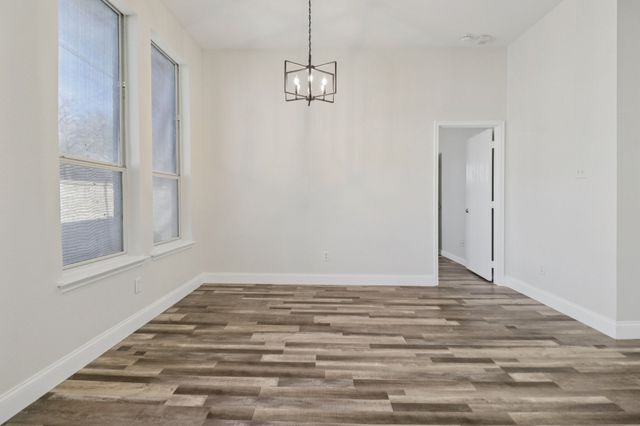 1004 Caliente Drive, Grand Prairie, TX 75051