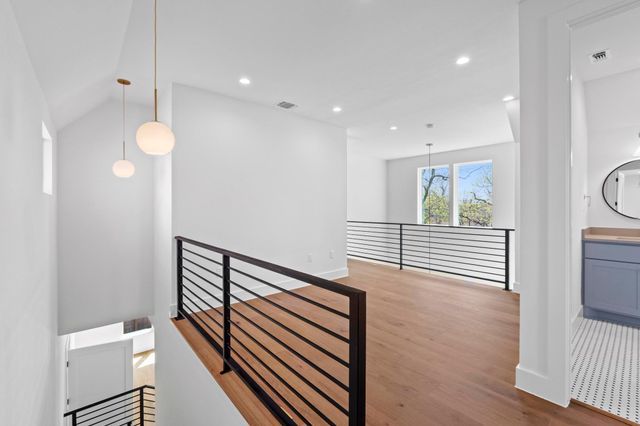 710 Philco DR, Austin, TX 78745