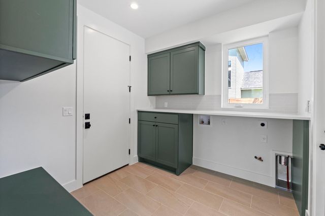 710 Philco DR, Austin, TX 78745