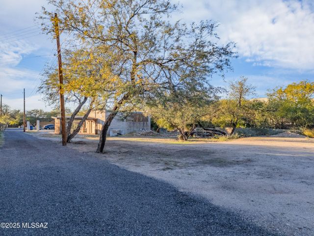 230 N Warren Avenue, Tucson, AZ 85719