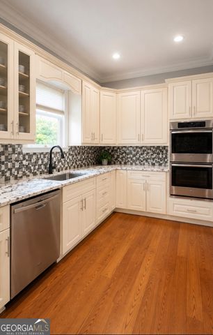 1323 Merry Lane NE, Atlanta, GA 30329