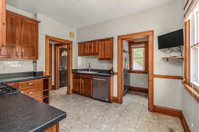 1194 Farrington Street, Saint Paul, MN 55117