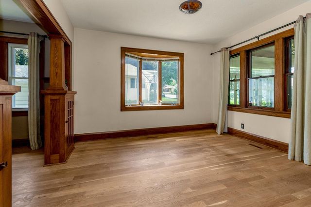 1194 Farrington Street, Saint Paul, MN 55117
