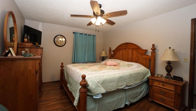 506 S Center Street, Fort Branch, IN 47648