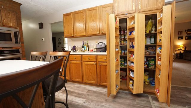 506 S Center Street, Fort Branch, IN 47648