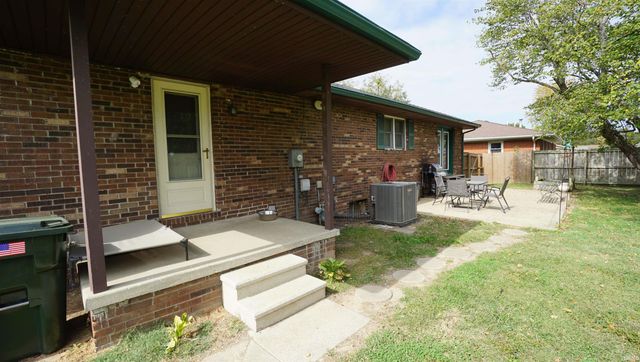 506 S Center Street, Fort Branch, IN 47648