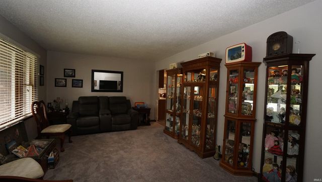 506 S Center Street, Fort Branch, IN 47648