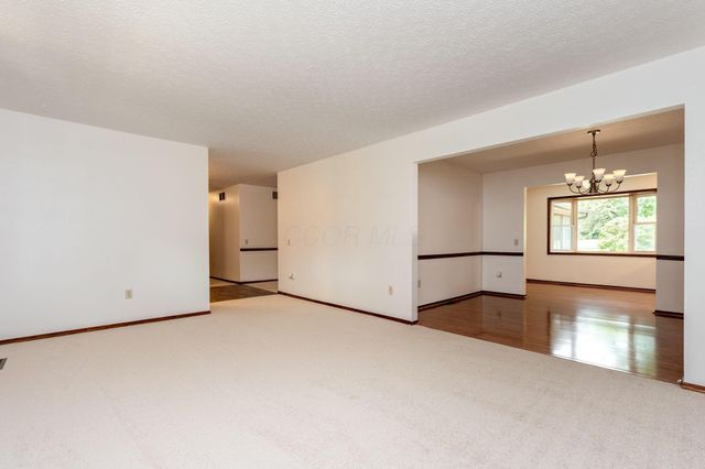 7252 Fox Den Court NW, Pickerington, OH 43147