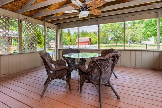 7252 Fox Den Court NW, Pickerington, OH 43147