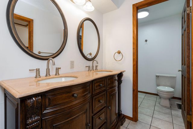 7252 Fox Den Court NW, Pickerington, OH 43147