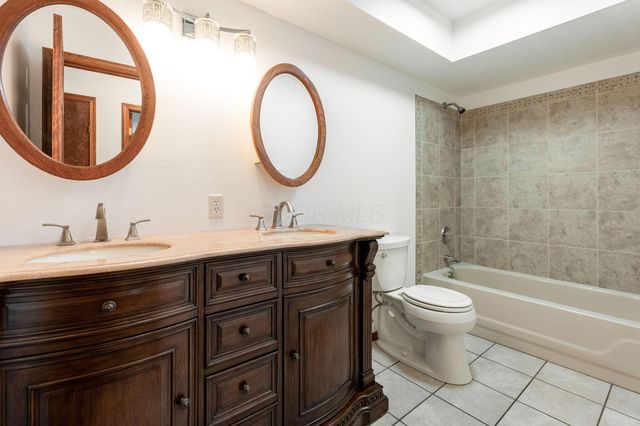 7252 Fox Den Court NW, Pickerington, OH 43147