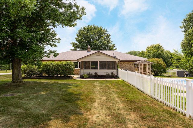 7252 Fox Den Court NW, Pickerington, OH 43147