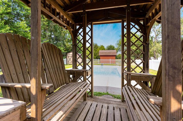 7252 Fox Den Court NW, Pickerington, OH 43147