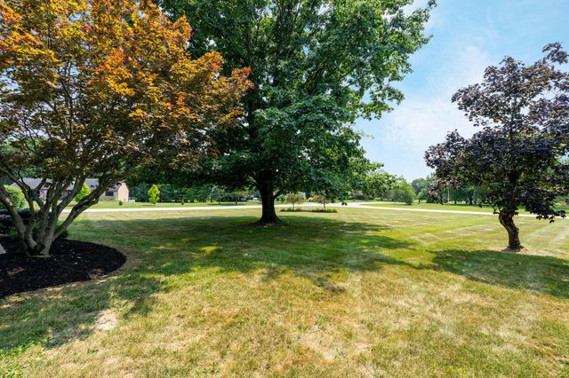 7252 Fox Den Court NW, Pickerington, OH 43147