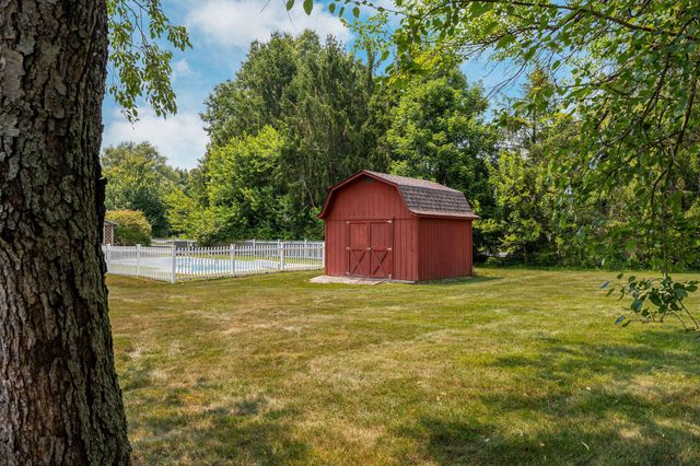 7252 Fox Den Court NW, Pickerington, OH 43147